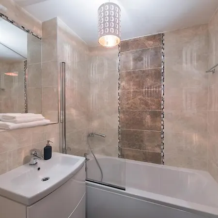Apartment Spacious 2-bedroom Near O'connell St *