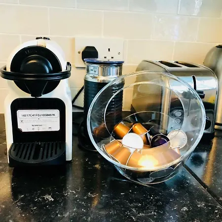 Spacious 2-bedroom Near O'connell St Апартаменты *